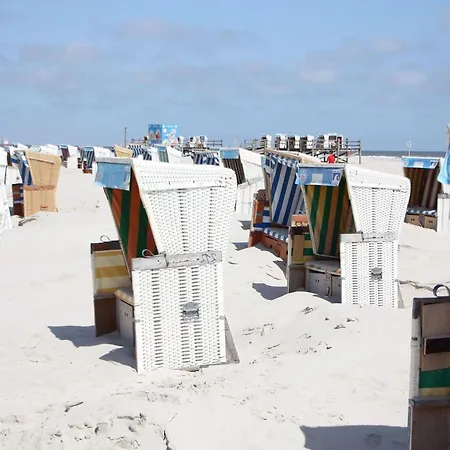 In St Peter-ording, Cleaning Included Böhl