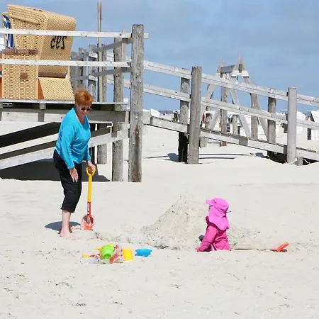 In St Peter-ording, Cleaning Included דירה
